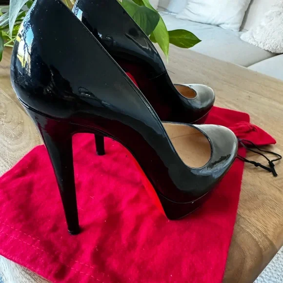 Christian Louboutin Bianca Pumps - Picture 4 of 5